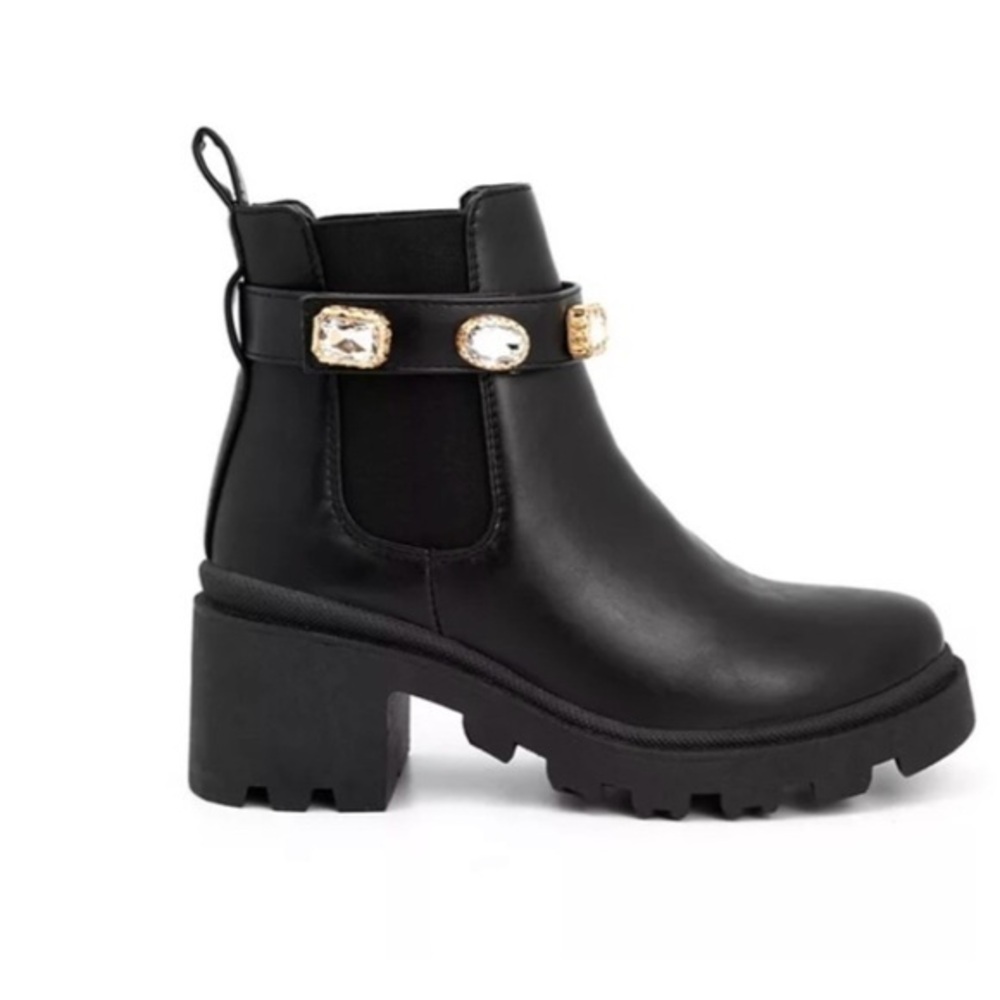 NICOLE MILLER NEW YORK Chelsey Chunky Black Boot with Rhinestones Women’s Size 9